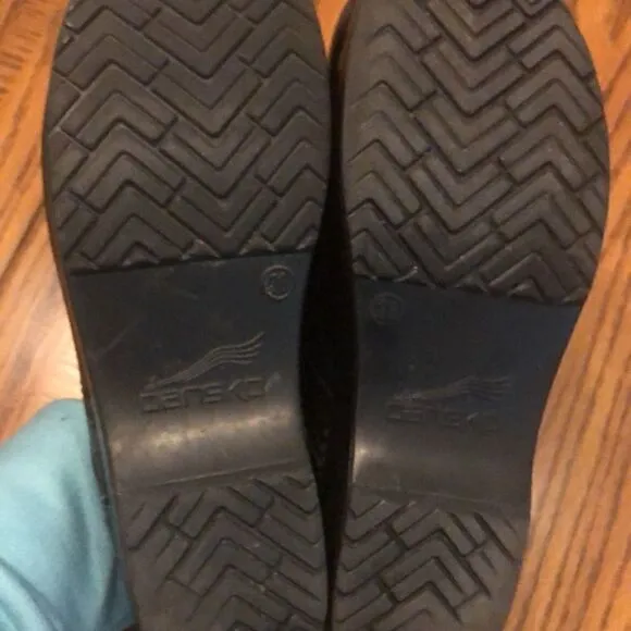 Dansko professional black box clog women’s size 6