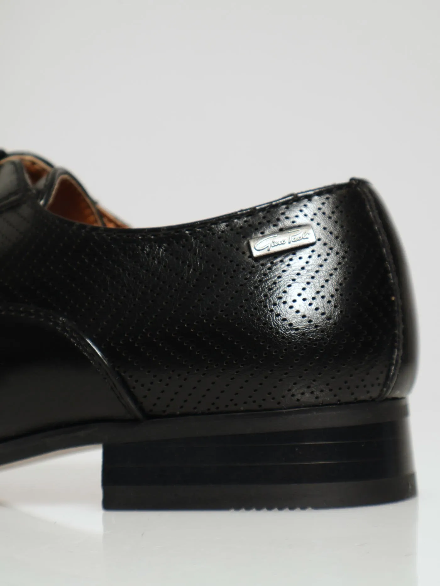 Full Pin Punch Back Quarter Oxford Lace Up - Black