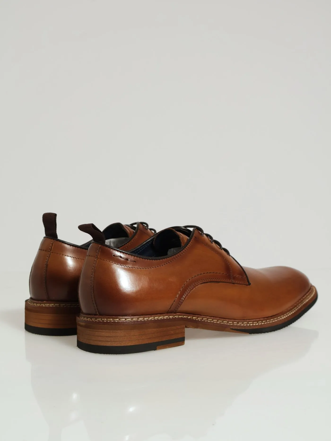 Jabian Burnished Toe Lace Up Derby - Tan