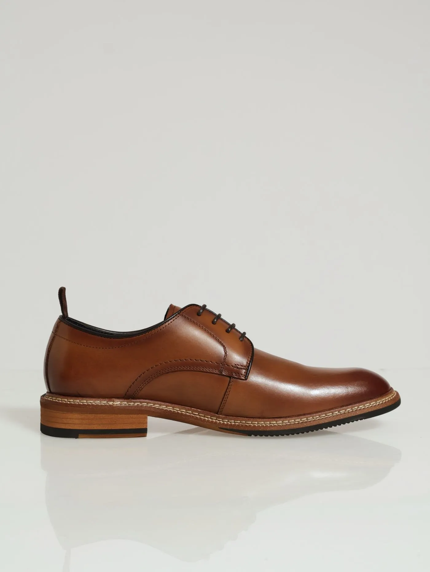 Jabian Burnished Toe Lace Up Derby - Tan