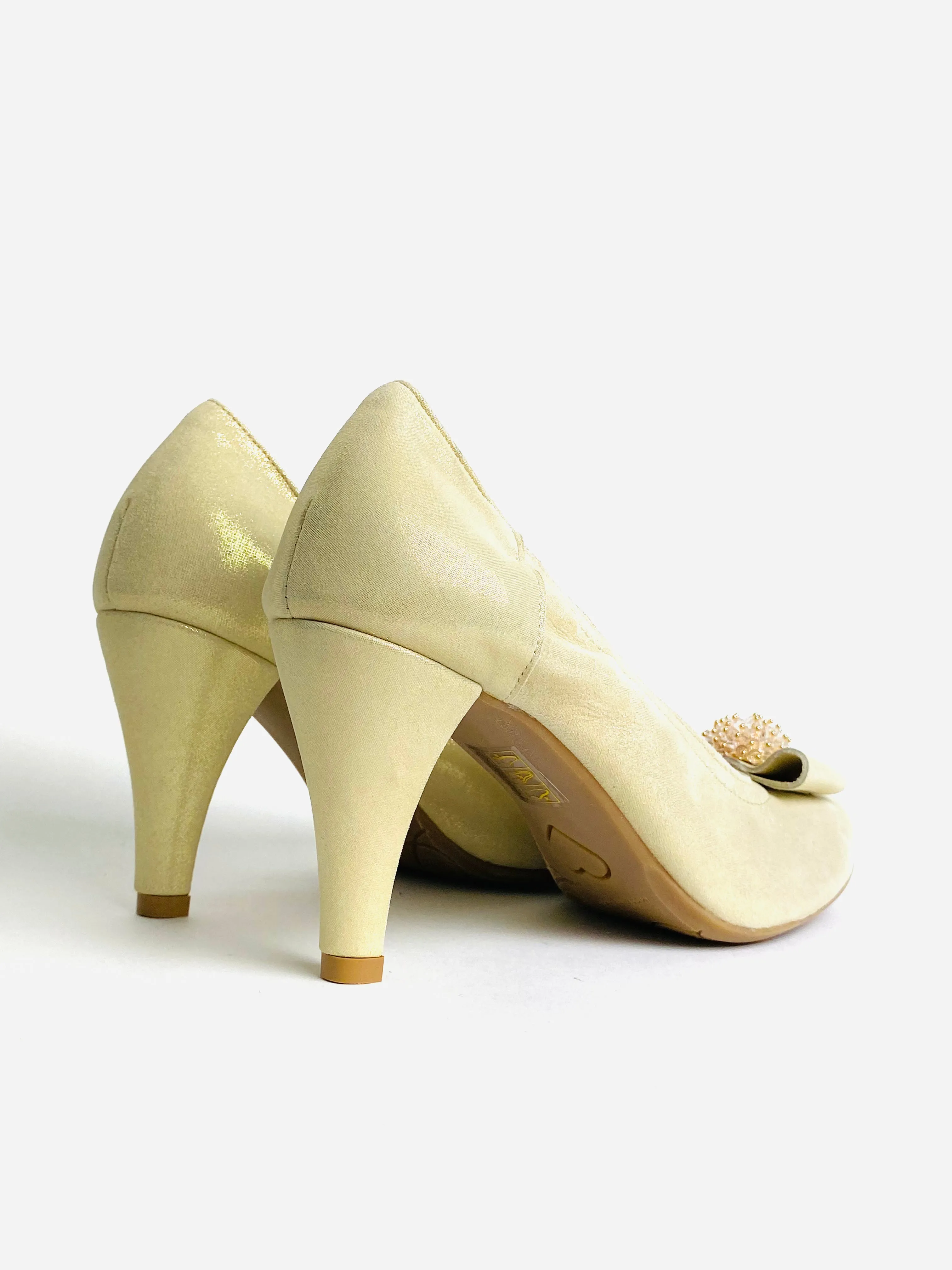 Le Babe - 1355 Gold Med Heel Court Shoe*