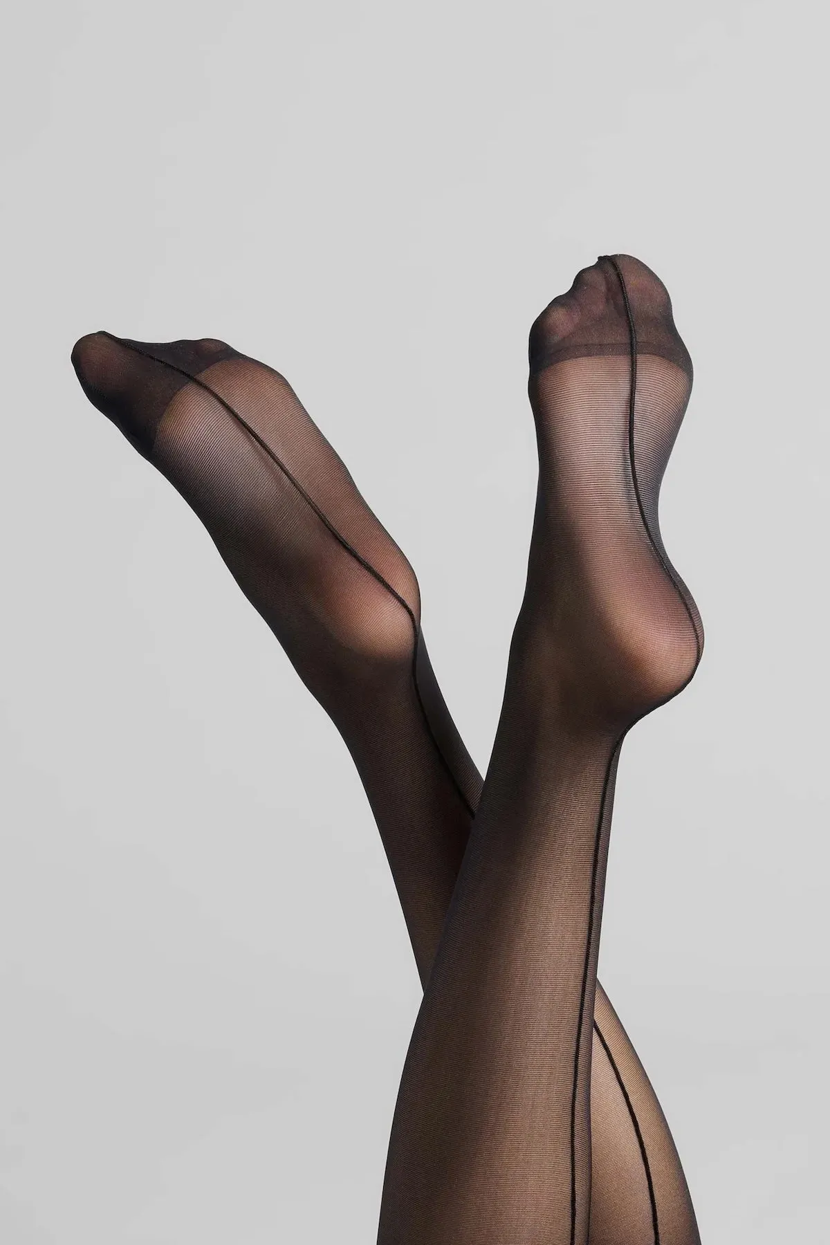 Maison Close Cut and Curled Back Seamed Stockings 20 Denier