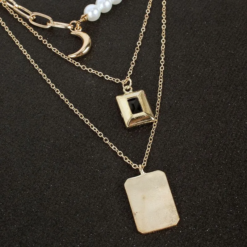 Mercedes- Multi-layer Pearly Necklace