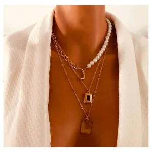 Mercedes- Multi-layer Pearly Necklace