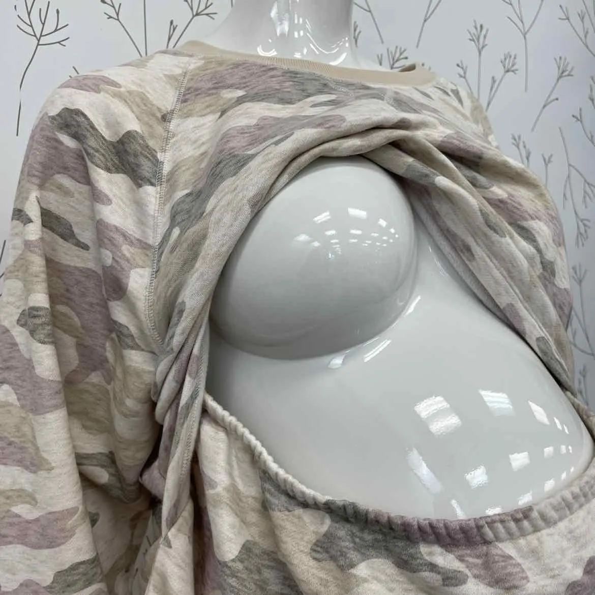 Old Navy Maternity NURSING LAYER matern