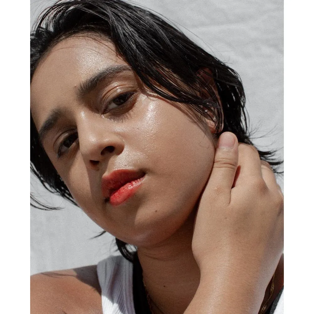 OSCILLATE: MULTI-BENE STICK // LIPS   CHEEKS