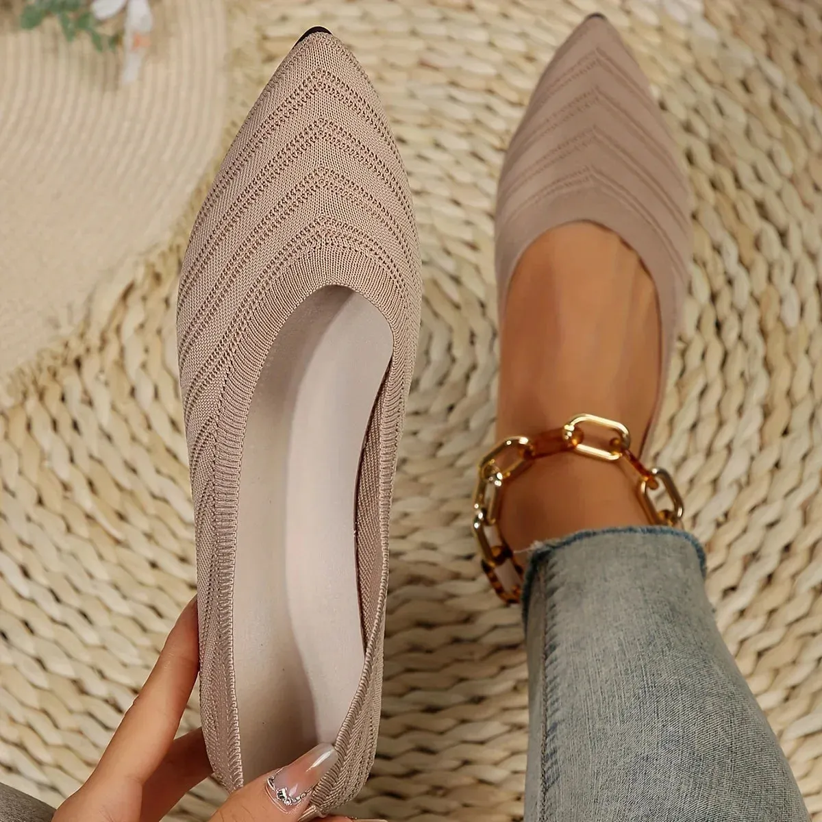 Pointed Toe Flat Shoes Women Solid Color Knitted Slip on Shoes Casual Breathable Ballet Flats Women Loafers Comfort Ladies Shoes