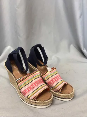 TOMS SIZE 10 Ladies SHOES