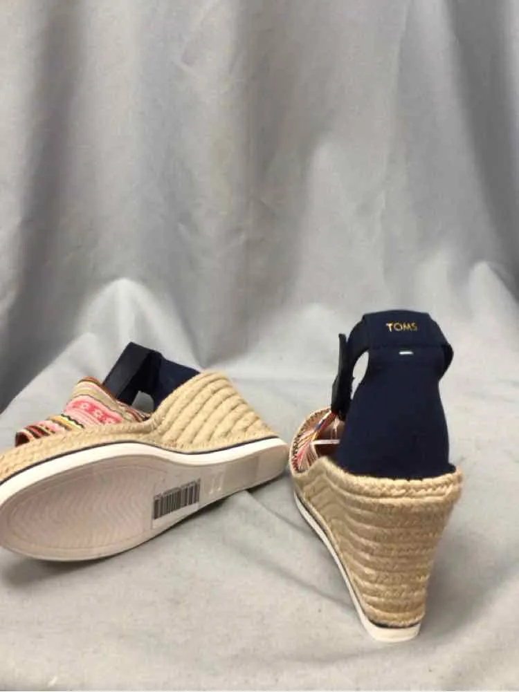 TOMS SIZE 10 Ladies SHOES