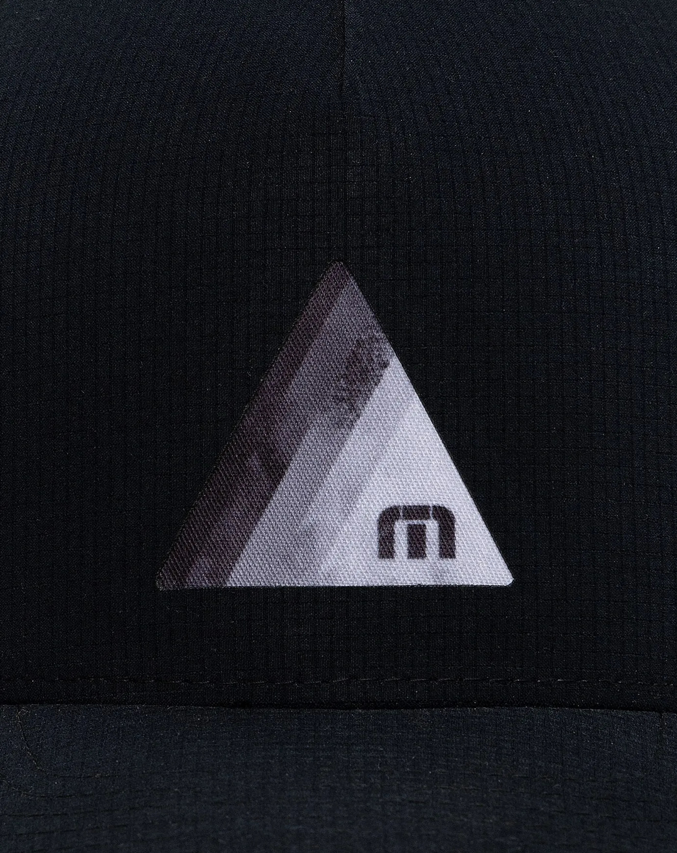 TRAVIS MATHEW MENS HEATER SNAP BACK HAT - BLACK