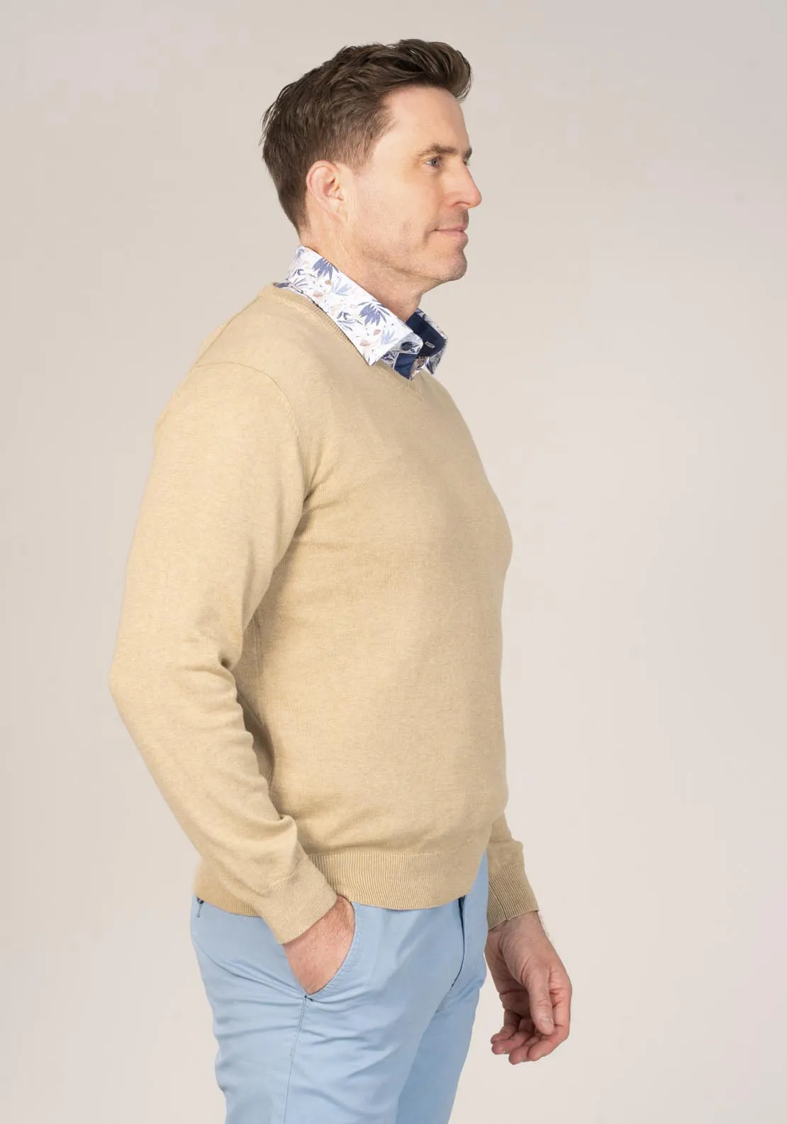 V-Neck Pullover - Beige