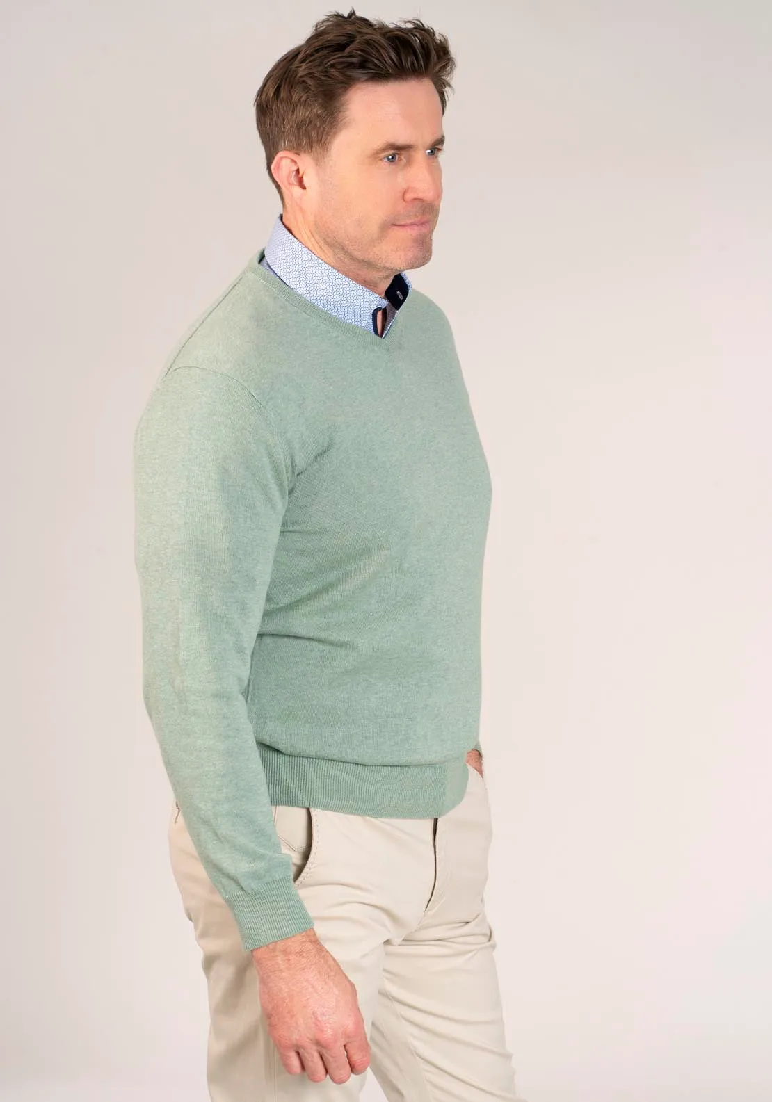 V-Neck Pullover - Green